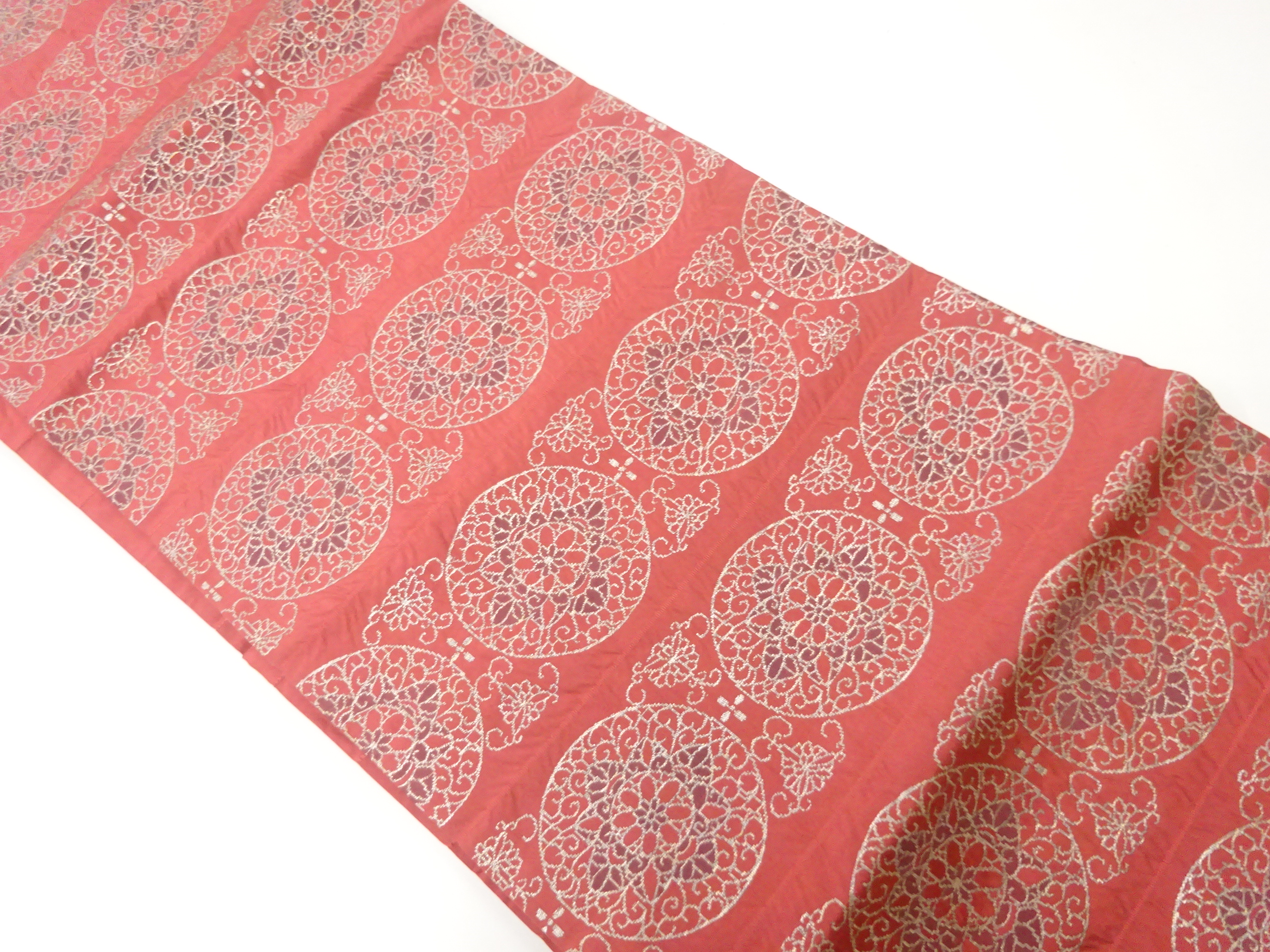 JAPANESE KIMONO / VINTAGE NAGOYA OBI / WOVEN FLOWER CREST & FLOWER ARABESQUE
